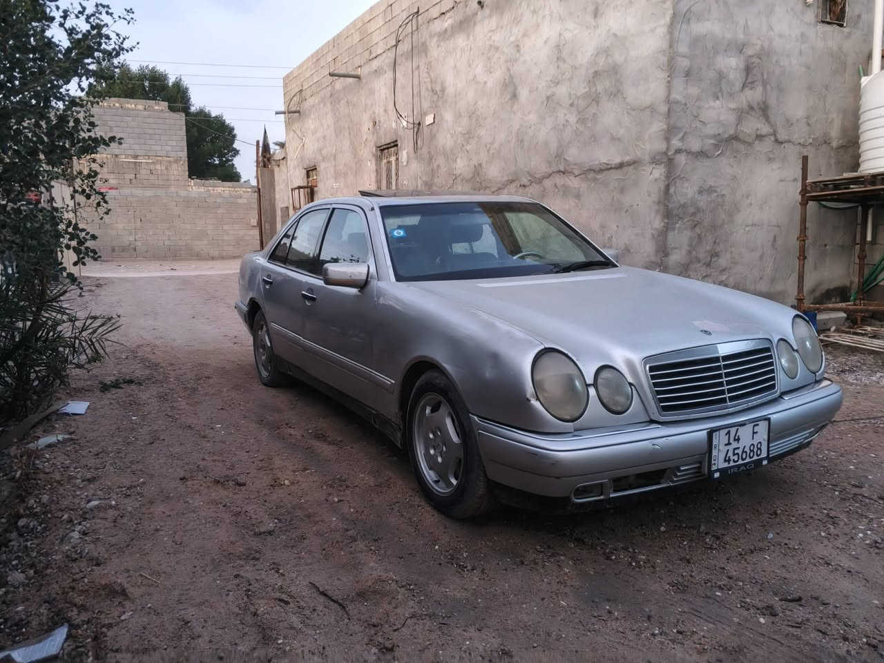 السلام عليكم مرسيدس ام عيون 98 بصره سنويه جديده محرك بلادV6 مكفول من الظربه والنقل 
***********
