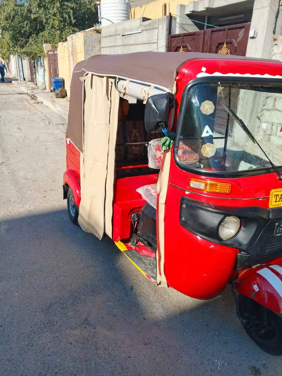 سلام وعليكم تكتك موديل 18 تكتك نضافه فول المكينه شرط الضمان لا نضوح لا صوت تكتك تخم تاير جديد دمام مسجل تكتك كامله مكمله تكتك اوراق مو رقم اوراقها المصطفى  مكان التكتك المحموديه سعر التكتك (4وربع)
ما متواجد عل فيس شراي ينتصل عله هاذ رقم ***********
