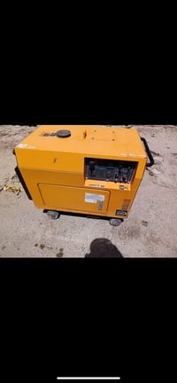 للبيع 07817184628