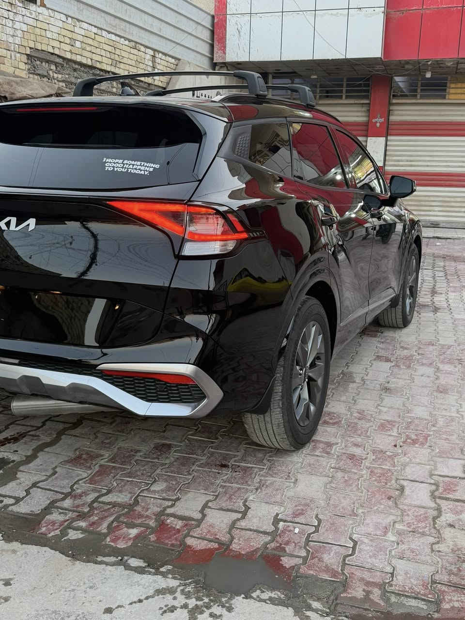 السلام عليكم 
سبورتج 2024 وارد امريكي 
فول مواصفات 
حادث كما موضح بل صور 
بصمه 
تشغيل عن بعد 
بونوراما 
جنطة كهرباء 
حساسات امامي + خلفي 
رادارات امامي + خلفي + جانبي 
داخل احمر 
كشنات كهرباء 
شاشه دجتل 
بعد مواصفات معروفة 
العنوان بغداد 
رقم الهاتف ***********
