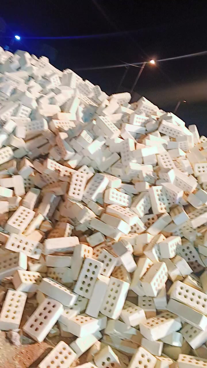 ﷽ فرصة العمر، للطابوق الجمهوري راح انطيكم الاسعار حسب محافضاتكم وتأمرون امر لكن هذا الاسعار فقط لثلاث ايام وشرط الطابوك ليوصلك اذا ميعجبك ترفضه اليكم الاسعار 👇🏻
بابل ونواحيها  سعر السكس.... مليون 
كربلاء  ونواحيها سعر السكس مليون
النجف ونواحيها +المشخاب مليون و 50
الديوانيه ونواحيها السكس، مليون و 100
الناصريه ونواحيها  السكس مليون و 200
الفلوجه الحصوه الخالديه السكس مليون     ***********
للبصره فقط سكيب ال18 الف 3 ملايين    ***********
بغداد ونواحيها التك واصل 530
واهلا وسهلا بكم خلال هذه الثلاث ايام فقط 
بعدها الاسعار كلش غاليه لان لا نفط ولا احراز ثنينهم خلصن 
التوصيل على مدار، الوقت امع كادر ابو مصطفى الهلالي ❤
