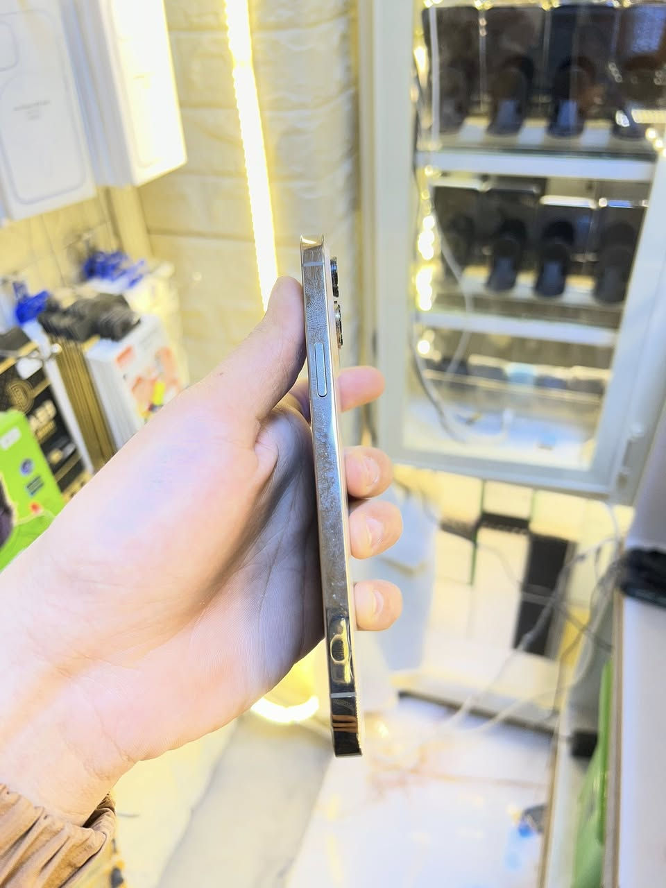 خط بلشاشه فقط ❌
13pro max 

ذاكره 256

بطاريه 🔋93

نضافه فول جهاز حلو 

سعره /380الف
***********
