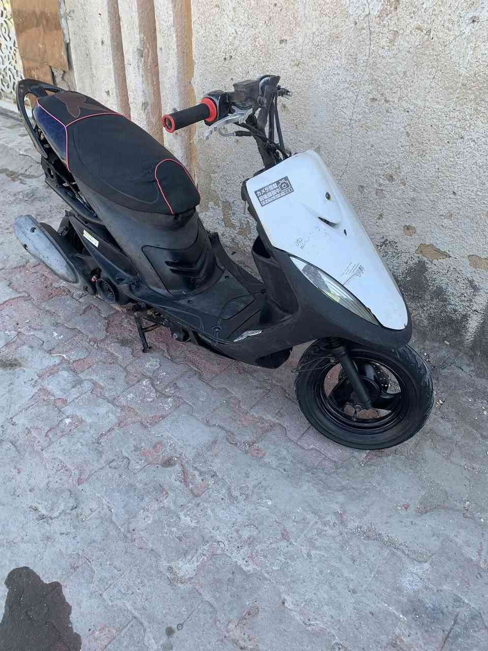 سلام عليكم ماكس عدله ٥٥ مكينه ناعمه لانضوح ولاتنقيص ولا دخان مكينه حيل قويه شلعه ومعدل ال بالك كهربائيات كلهن شغالات ضفيره كامله يعني مابيها قطوعات دراجه اوراق بسمي عوزها فقط قبق هندر جيب قبق هندر وافحص يمي يلا تأخذها وسلفها موجود بس تشده مالي خلكها مراوس ما اراوس فقط بيع ٤٥٠ وبيها مجال بسيط شراي اتصل ***********
