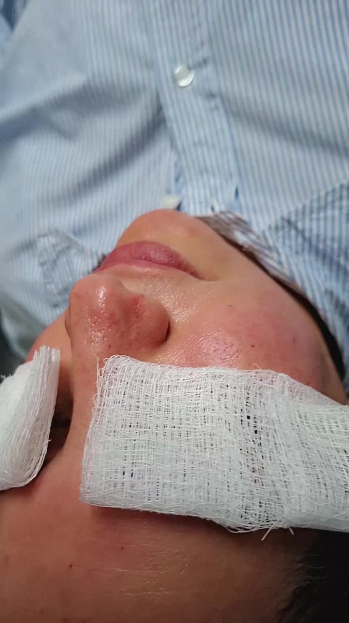 العروض مستمره حبيباتي عروض العيد نضرا للعطل 
الفيلر سيسي 40 فقط
وابرة نضاره وتبيض وشد البريطاني ٧٥ الف فقط


**إذا كنت صاحب هذا الإعلان وتريد حذفه لأي سبب، رجاءا أرسل رسالة إلى الدعم الفني**