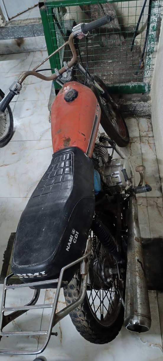 السلام عليكم دراجه ايراني ادوات للبيع عوزه ترتيب دراجه ما بيها شي شغاله سعره 250 وبيه مجال مكاني البصره 5ميل جمعيات اسكان المواني للاستفسار على الرقم ***********
