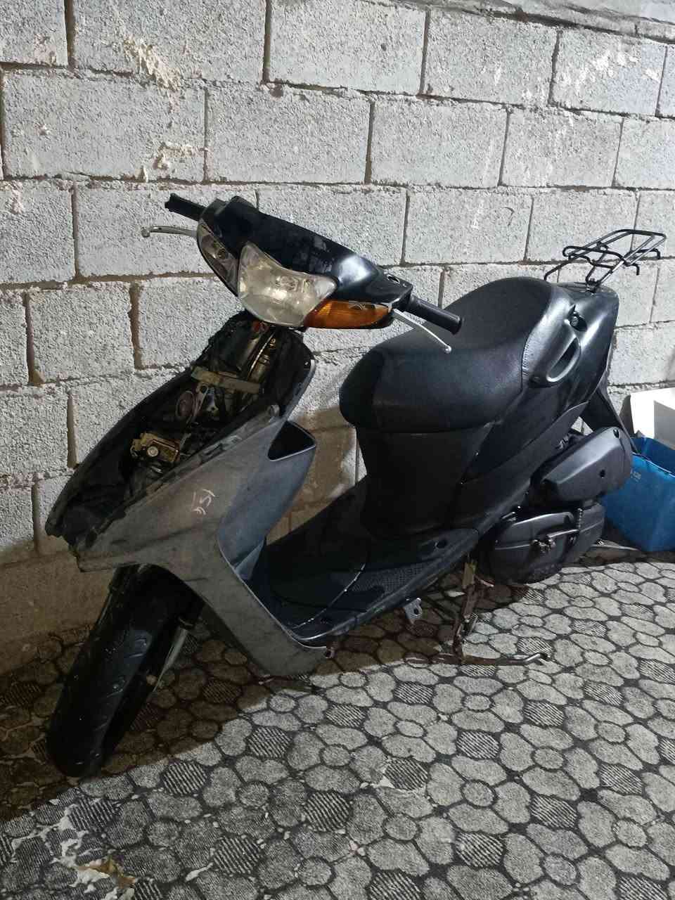 سلام عليكم شباب دراجه للبيع ساسوكي جنطه نضيفه مكينته ناعمه مكاني بل العماره بل مدثره ما مفتوحة وهاذه رقمي ***********
