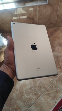 ایباد 7 ذاكرة 128 جهاز كامل ملحقات ونظيف وياه قلم ابل للبيع أو مراوس ب...