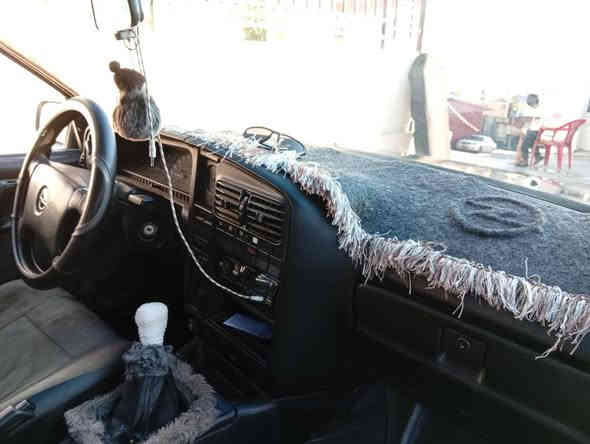 اوميكا موديل 1993 عام سعر35 وه وه قة ئو مجال تلفون *********** دهوك
