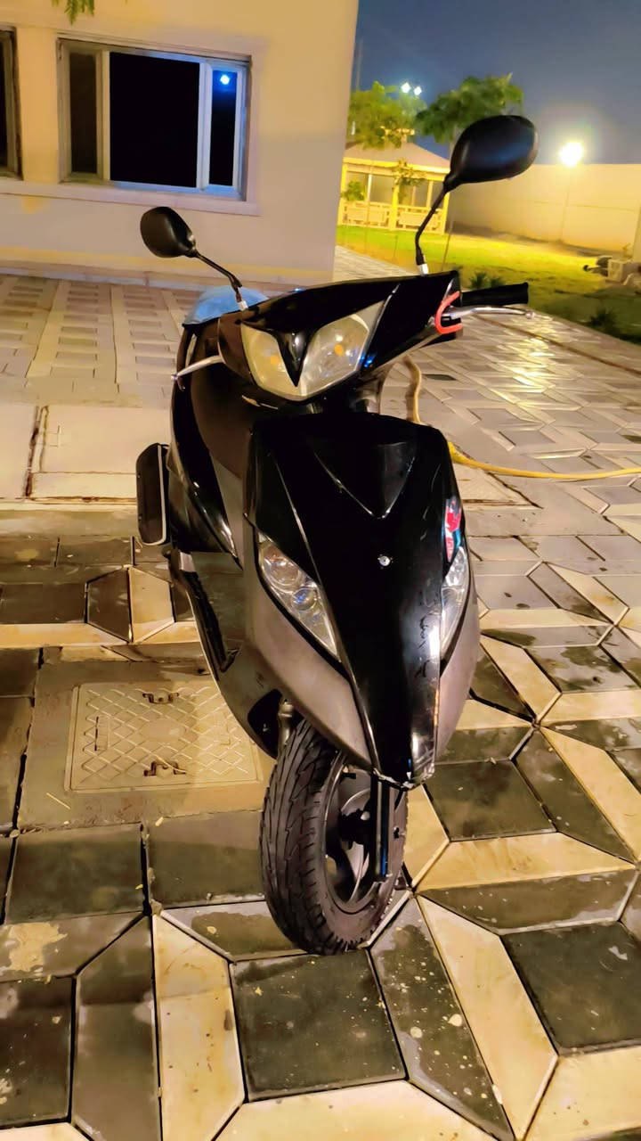 دراجه ثعلب نزلتهة رمبه لاوراق باسمي نكره دراجه مكفوله كفاله عامه من لتاير للتاير اذا بيهة شي تجاري دراجه اطيهة بلاش اي وقت تجي عليهة نكر معدل مالتهة يخبل كهربائيات كلهة شغاله مابيهة اي نقص ربع متذب عليهة مكفوله كفاله عامه دراجه رمبه شاهد الله باسمي لا ناخذهة من شارع ولا متبعهة رايدهة 850  مكاني لبياع شرطه لخامسه متواجب واتساب وفيس رقمي لاثير. 
*********** ‏
ولاسيا 
***********
ثنينهن بيهن واتساب
