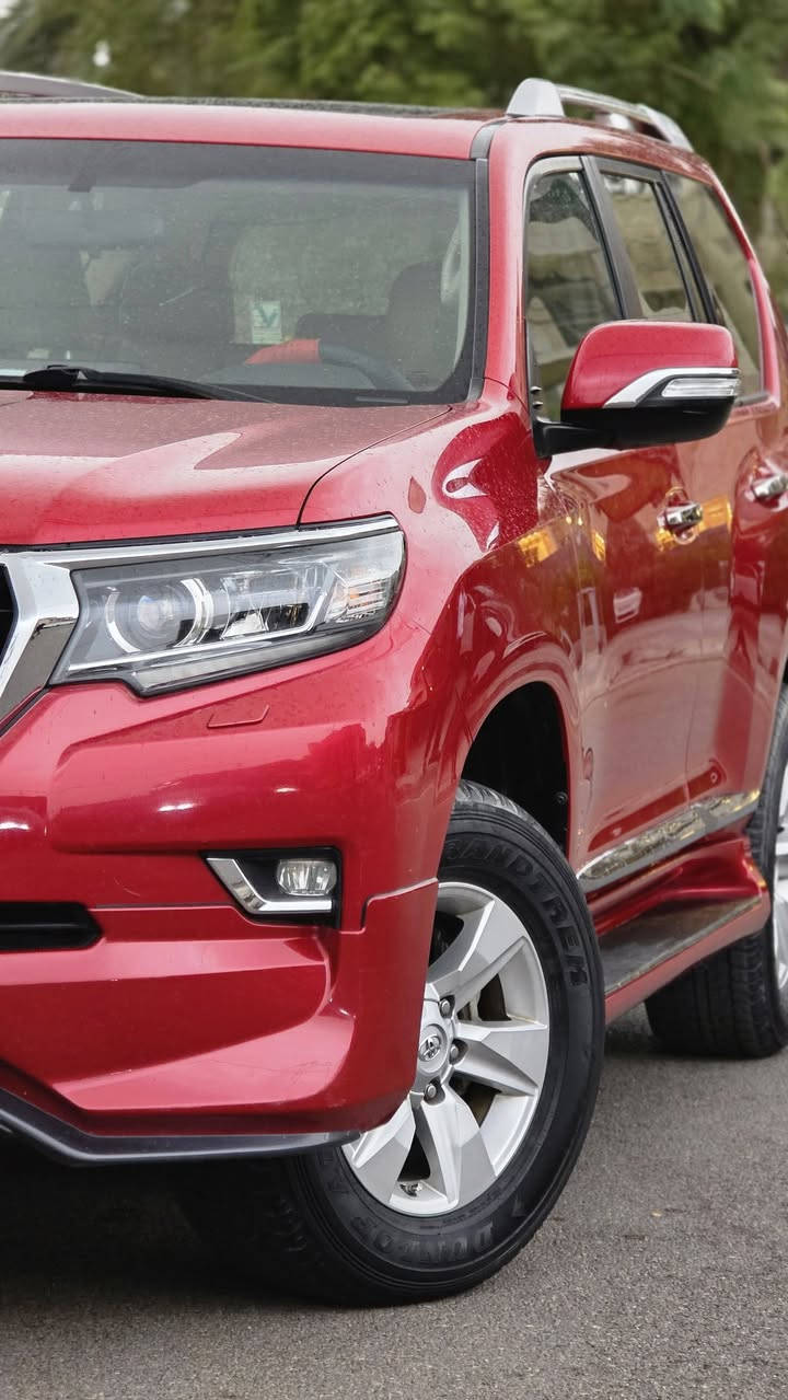 السلام عليكم
برادو موديل 2019 SAS مكفولة كفالة عامة 
رقم بغداد
مواصفات TXS
6 سلندر 4000
بصمة
فتحة
اشاير مري
حساسات خلفي 
فور ويل
كاميرا
كراسي جلد بيجي
بصمات عدد ٢
تحكمات فول ستيرن
ثلاجة
دبل تانكي 
ماشية  85,000 KM
السعر  37000 دولار 
 العنوان السيدية للاستفسار ***********

