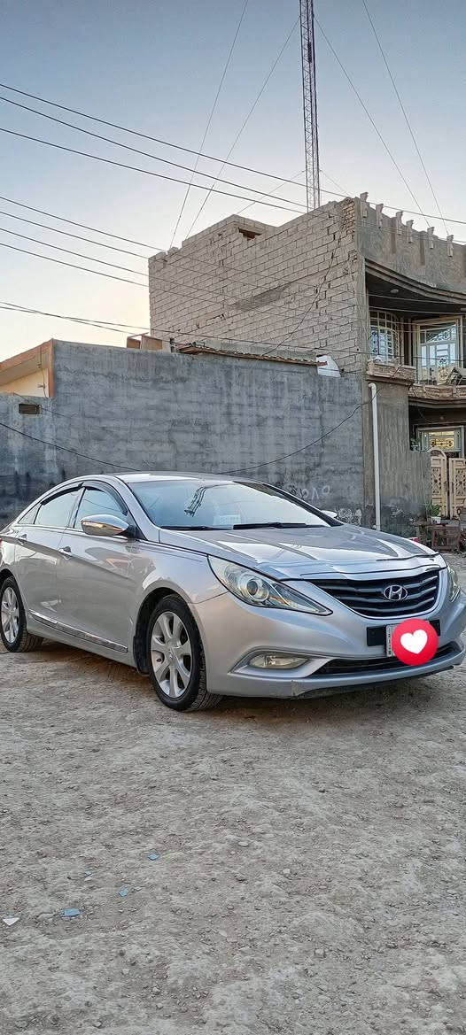 سوناتا 2011 وارد امريكي ضرر بنيد وخشم لجامرلغ الامامي بدون اي داخل 
رقم ديال  
كشنات جلد تحكم استيرن كشن كهرباء  نضام شفتات تخم نيكل ابلادي  نضام يكو  صدر جديد تخم تاير جديد لسياره ما بيه اي نقص 
السعر107وبيه مجال عنواني بعقوبه 
***********
