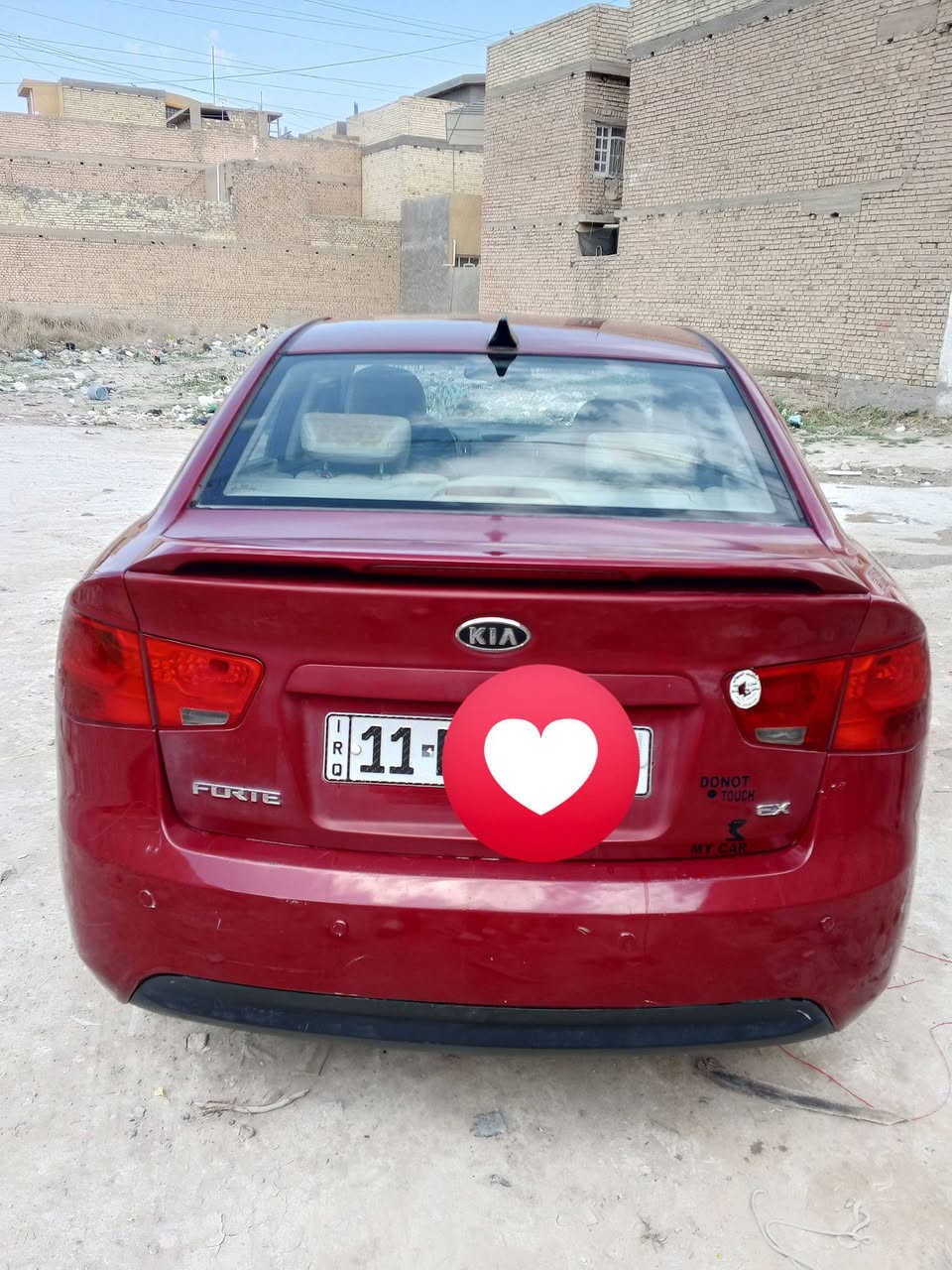 سياره للبيع كيا فورتي 2010 محرك 2000 دوش سياره باسمي رقم بغداد تفاصيلها بالسونر مكان السياره بغداد سعر 92 وبيها مجال رقم الهاتف ***********
