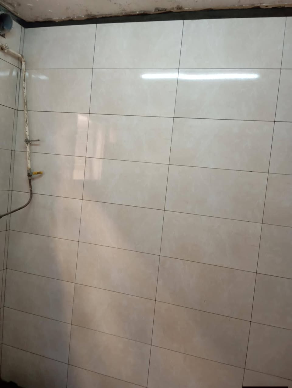 سلام عليكم.  . متفرغ حالين.. شغل سيراميك شرط درجه اوله.  كله عليزر. لمتر ((8))
بورسلين لمتر  ((7)) 

كاشي لمتر      ((6)) 

الواح   لمتر      ((9))      ***********  واتساب
