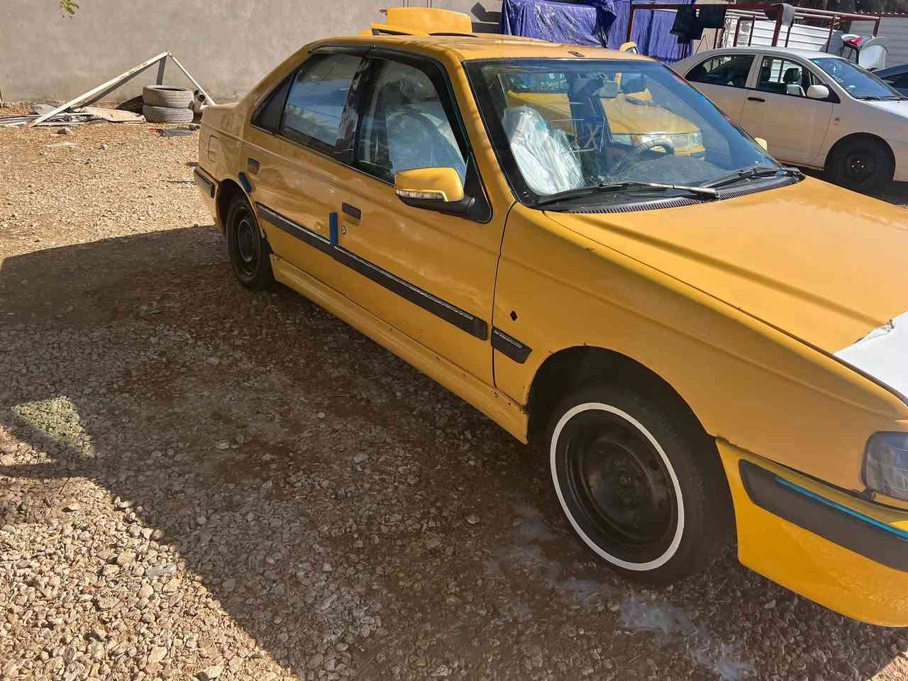 السلام عليكم بيجو بارص 2011 مكفوله من الصبغ و التبديل و المحرك و الكير مكفولات السعر ٢٧ و بيها مجال مكان الديوانيه مركز للاستفسار ***********
