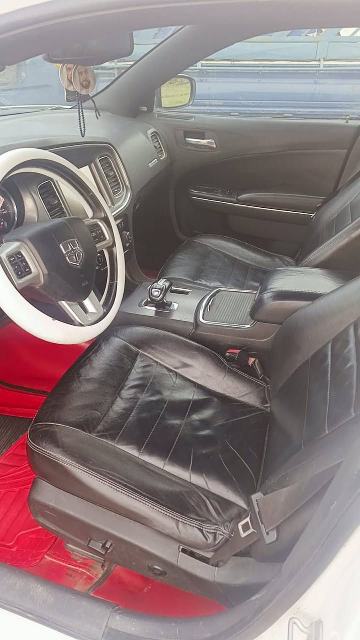 جارجر 20130للبيع أو المراوس
تقرير وسونار موجود مكينه كير حداديه تبريد غرفه تخم تاير كله جديد لآخر حبايه متصرف ربع سنويه جديده مصفره غرامات غرفه جلد كشنات كهرباء شاشه كبيره كير ماوس
مكاني ميسان 
***********
السعر 150وبيهه مجال
