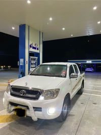 هايلوكس • ٢٠١١ • ٢١٨٠٠٠ كم