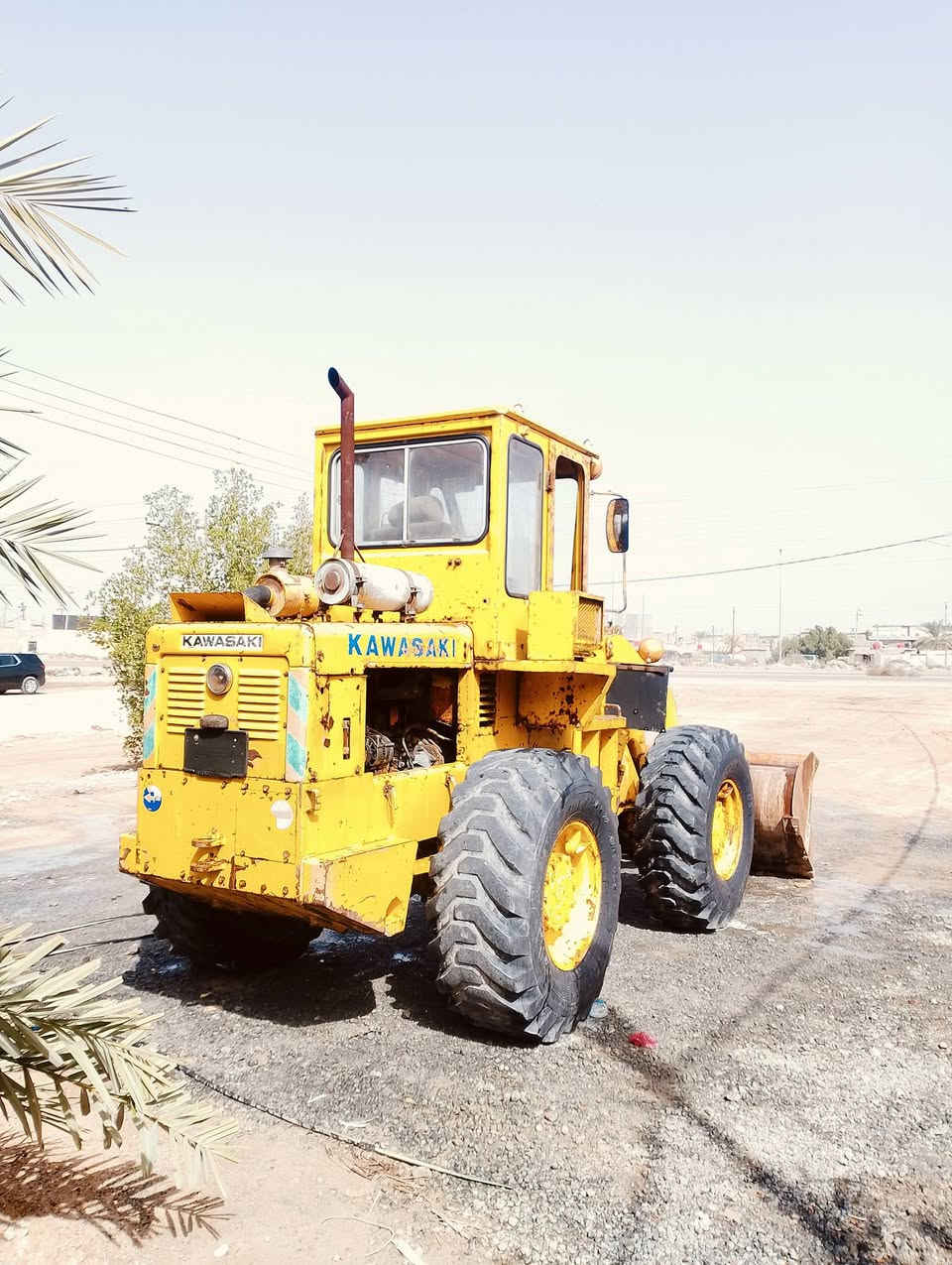 السلام عليكم من رخصت الادمن للبيع شفل كاوسكي حجم 50 موديل 1998 محرك دويز 4سلندر تبريد دهن رقم بصرة الماني تحويل بأسمك ثاني يوم كير 3نمر تخم تاير المكينة جاهزة للشغل وخير من الله العنوان البصرة  للاستفسار (***********)
