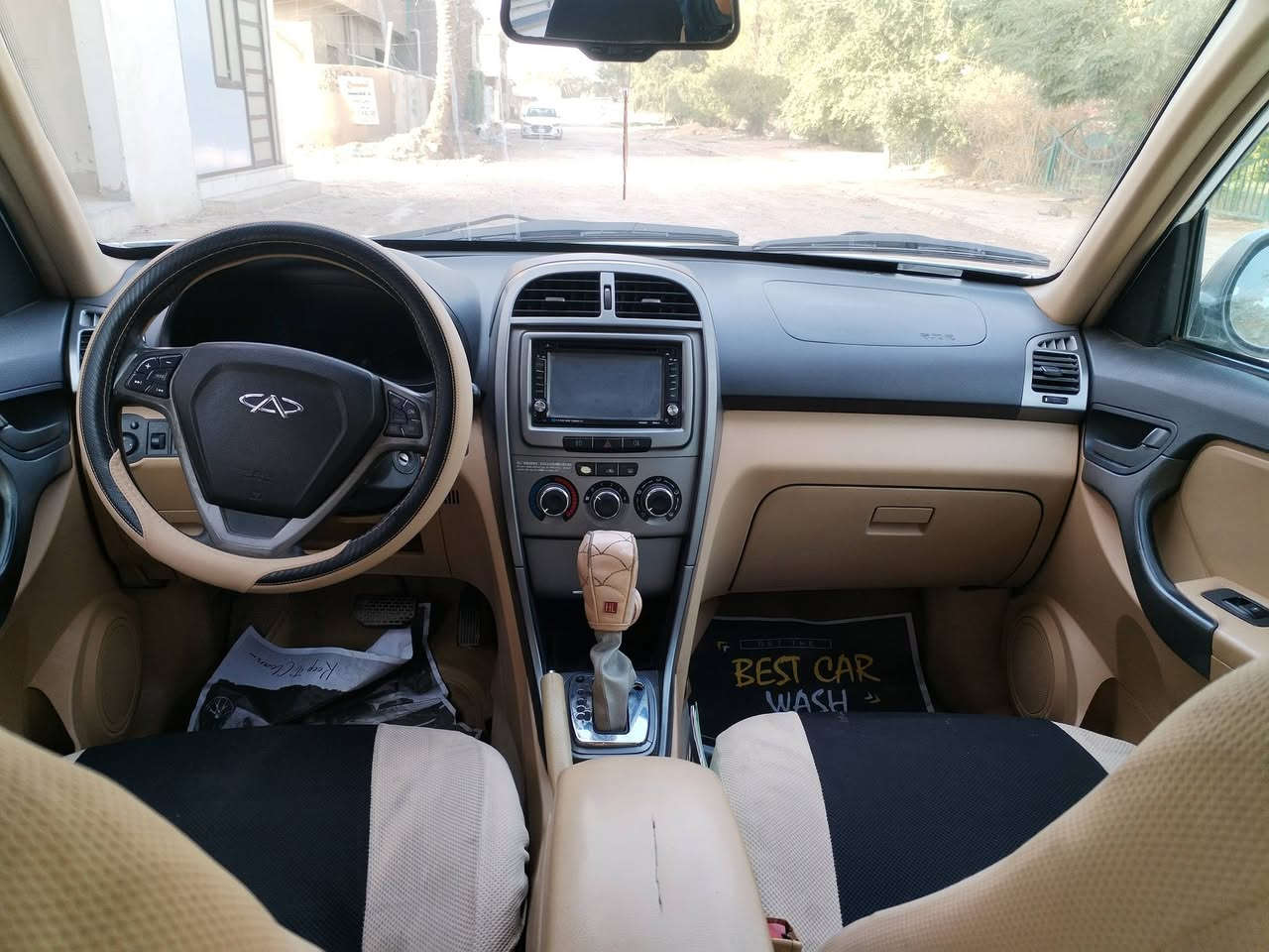 السلام عليكم للبيع تيكو موديل ٢٠١٤ رقم بغداد كير ميكانيكي مكينه ٢٠٠٠ مكفوله من الصبغ والضربه والخياس سياره جاهزه مابيه اي نقص مواصفات فتحه تحكم ستيرن تدفئه بالكشنات شاشه وكامره مكان السياره سريع حي العامل مجاور مسبح الرافدين السعر ٧٦ تلفون ***********
