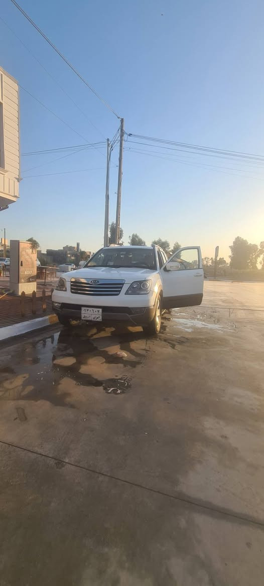 كيا مودیل 2010فوول مواصفات
ابیض بدون صبغ 
رقم اربیل سنوية بسمي شرط تحویل 
ملاحضة محرك بي صوت و صرف
مكاني كركوك 
سعر 126 و مجال
*********** كركوك, العراق
