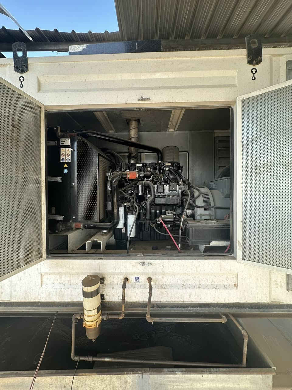 للبيع مولد بيركنر 250kv
كاتم المولد جديد مشتغل 1883 ساعة 

+964 788 000 8869
