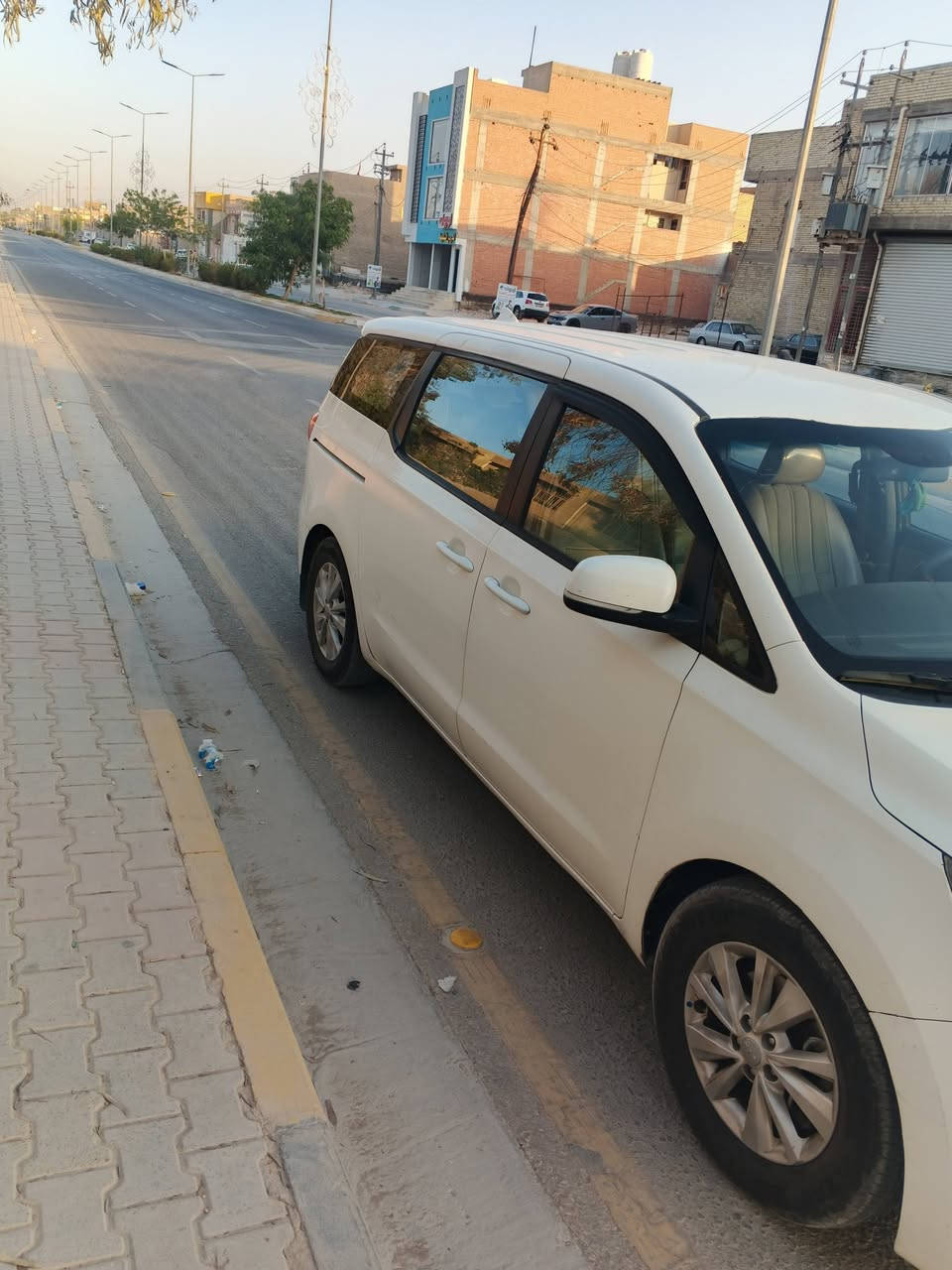 سيدونه للبيع موديل 18مكفوله خط كربلاء سماوه اجراه للتواصل ***********
