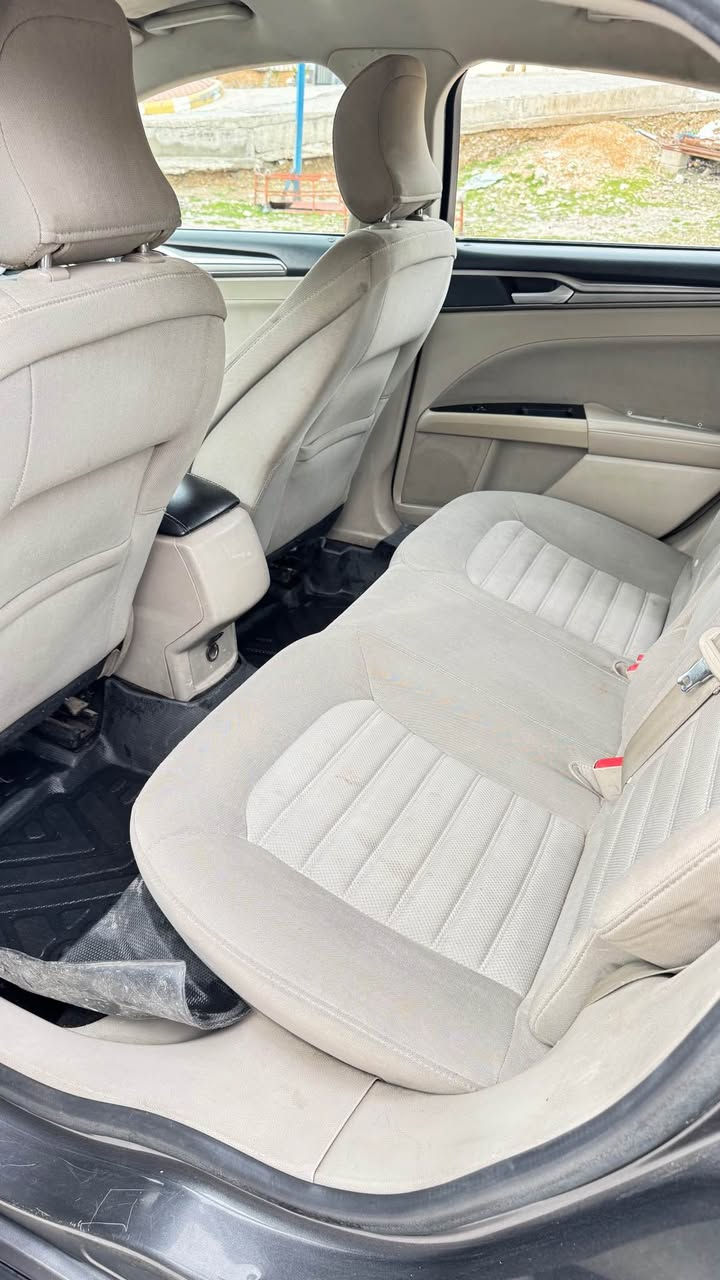 فۆرد ڤیوژن مۆدێل 2017
مەکینە 2.5 مەرغوب
چوارپارچەی هەیە 
نرخ 102 گەلا
ژ.م *********** Singapore
