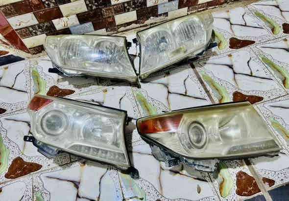 سلام عليكم من رخصت الادمن 
للبيع اداوت لاندكروز 
لايتات إماميه 
شباك عددٍ اثنين 
باب خلفي جهت اليمنه 
شاشات خلفي عدد اثنين 
دعاميه إماميه لون اسود كامله 
هول خلفي عدد آثنين 
لحيه خلفيه مال موديل ١٧ 
بصمه لاندكروز + جك اصلي 
يوجد أيضا شباك مال سيارة سورنتو موديل ١٩ 
الاستفسار على الرقم *********** يوجد واتساب 
مكان بابل حله
