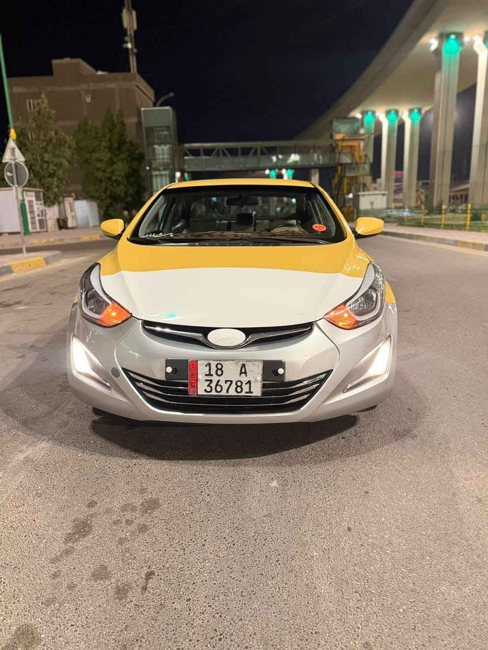 السلام عليكم 
الانتراء للبيع موديل 2016 أمريكي ضربته بس مال الوارد چاملغ نفسه وبنيد نفسه ما عابره رقم بابل انگليزي سياره جاهزه على اخر حبايه ستوني مدوشمه ارضيه سفاري كشنات بيت النحله تخم تاير هيلو تخم ويل  شاشه ستوني شاده تحكم ستيرن جهتين بسمي مشروع وطني سنويه له 2027 تبريد ثلج مكينه 1800 گير كله شرط السياره ما اذب عليه ربع گبل على باب الله هيئه و غرمات مصفره السعر 110 بيه مجال واذا مراوس حسب القناعه (***********) رقمي وبيه واتساب
