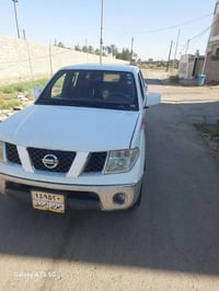 للبيع نيفاره 2013 رقم اربيل كير اوتماتيك كير محرك نضيفات بيهه قطعتين ص...