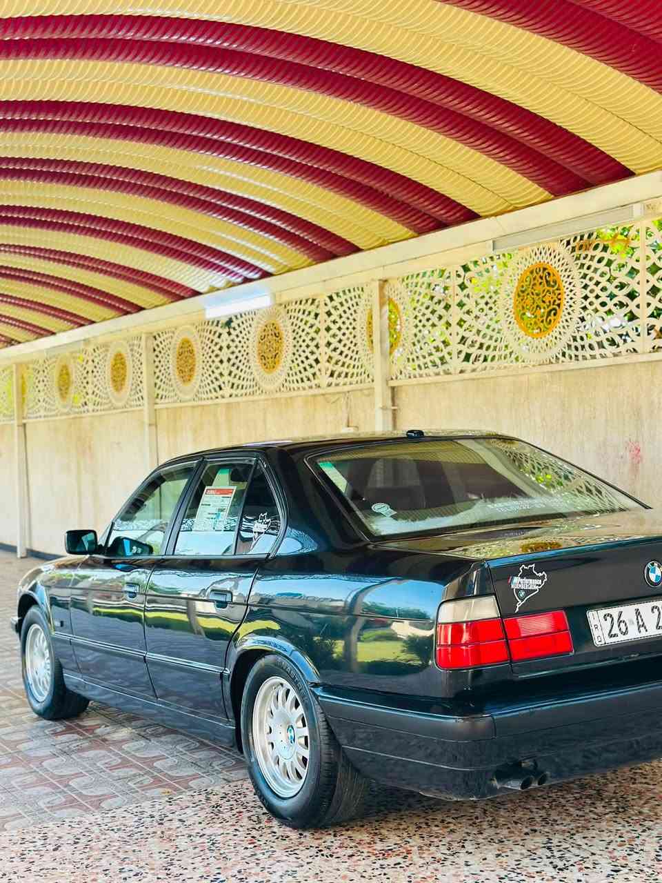 السلام عليكم للبيع بي أم دبليو 1991حجم 525اصل 
محرك فانوس 
السياره مصبوغه عام جماليه 
كير محرك كله شرط 
صدر امامي خلفي حداديه كل شرط
هزه كل كامل 
السعر 67وبيه مجال
رقم صلاح الدين دولي 
العنوان/صلاح الدين قضاء بلد 
الهاتف ***********
