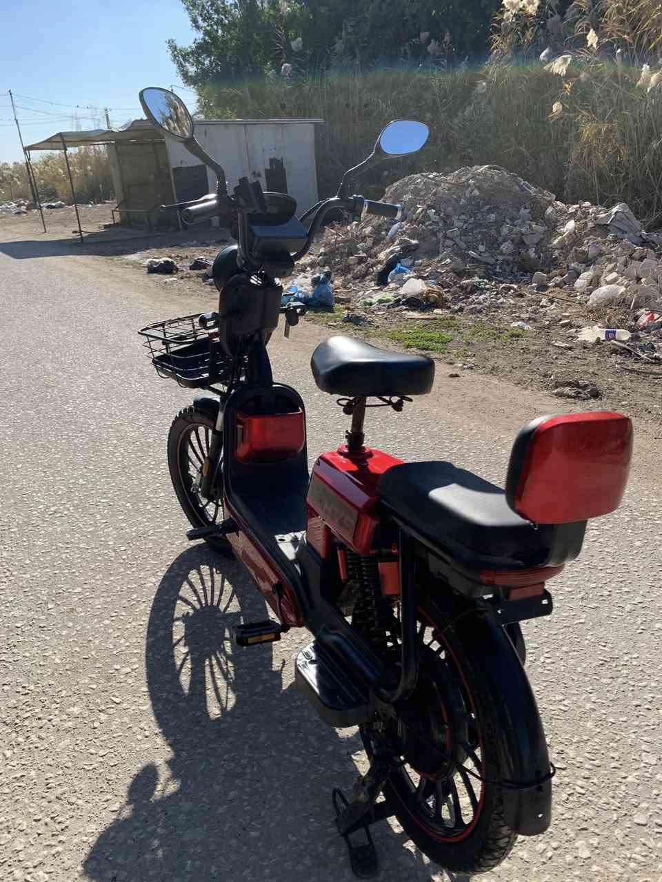 السلام عليكم 
دراجه شحن حجم 20 بطاريات5 نضاف وع الفحص ملف 1000 سرعه 60 مراوس بجهاز ***********
