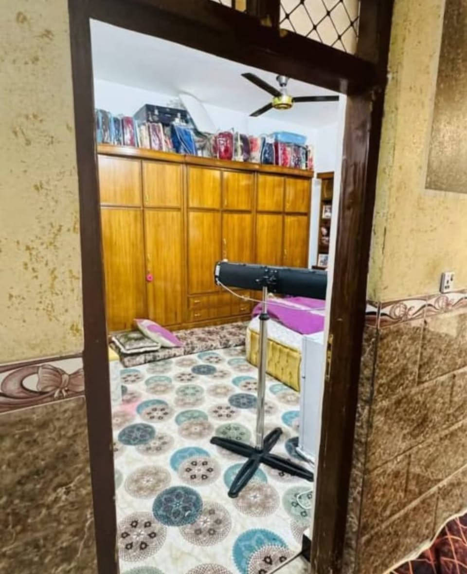 بيت للبيع فلوجه قرب جسر الثالث جبيل مساحه 400 سند زراعي 25 مفوض بطابو دفعت رسومات ونطوني رقم بس بعد تطويب عرض شارع 12 متر سعر 100 رقم صاحب البيت ***********
