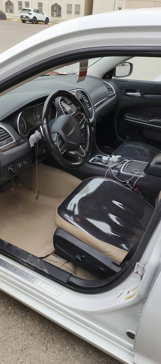 سلام وعليكم اوبامه للبيع وارد خليجي
السياره نضيفه 
2019 وكالت هارلم 
فول مواصفات 

1/1

 السياره مدوشمه 

وتخم تاير جديد 

السعر 290 

التواصل والتسفسار عله هاذه الرقم 

***********
