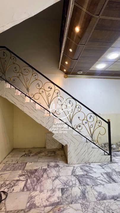 للايجــــــــــــار ✅ 
.
بيت طابقين للايجار  في الطويسه على شارع عريض
 يحتوي ثلاث غرف يصلح للشركات والسكن 

مواصفات البيت / 
.
ثلاث غرف منام ، استقبال ، صالة ، مطبخ ، صحيات 
.
سعر الايجار مليون
.

✅ الذهبي للاستثمار العقاري ✅

#مجــــــاز_قانــــــــونيــاً
—————————————
#ملاحظه لعملائنا الكرام يتوفر لدينا عروض عقاريه بيوت للبيع والايجار في كافة مناطق محافظة البصره كذلك يتوفر لدينا بنايات تجاريه للبيع في مناطق ممتازه بوارد شهري ممتاز 
‏‌‎ للمعلومات اكثر التواصل على الارقام الموضحه او زيارة
الموقع 
البصره_ شارع عام حي الزهراء _ قرب مستشفى النفط
***********

#عقارات #بيت #دار #للبيع #استثمار #البصرة #العقارات #الجنينه #الطويسه #كورنيش_شط_العرب #ايجار #بيع 
#مركز_البصرة
