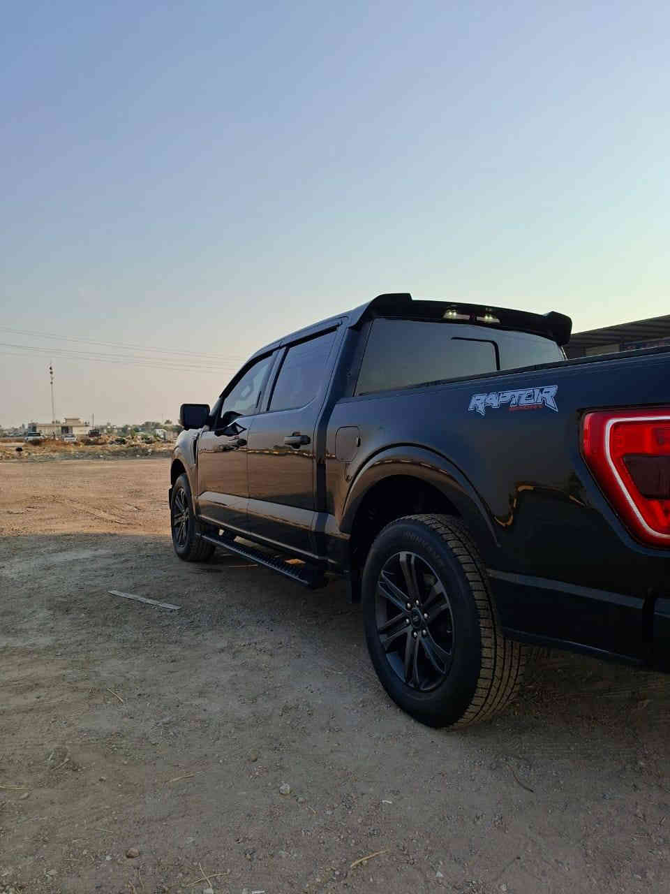 فورد ف 150
رقم اربيل 
 للبيع وترهم مراوس باي شي اقل منه حسب القناعه 
موديل 2022

مكينة 6 سلندر توين توربو 
مواصفات XLT فول

بانوراما
كشنات كهربائي
تشغيل عن بعد
تو ويل
رادارات
كاميرات ٣٦٠
خطوت شارع
و مواصفات اكثر

السيارة بيه بنيد محدث رياضي ونص الجاملغ صبغ والباقي مكفوله الايرباك راجع سستم 

سعر ٣٤٠ $
المكان الانبار الفلوجه 
 ***********/  اتصال 
*********** /واتساب
