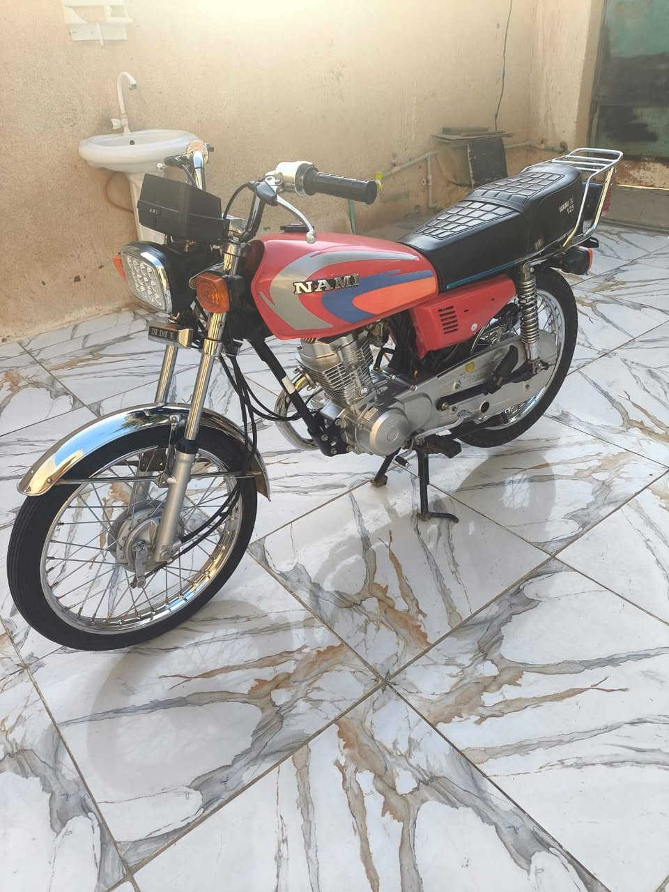 سلام عليكم دراجه للبيع نامه باب اول مديل 2023طالعه ب شهر 11 دراجه نضيفه ما متعوبه تفيلس ما مفيلسه بس ورقت الوكيل ضايعه عادي تداور بكل مكتب السعر مليون 200 وبيها مجال الشراي يجي خاص او تصال ***********
