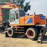 حفارة هيتاشي • موديل1994 • سنوية2027