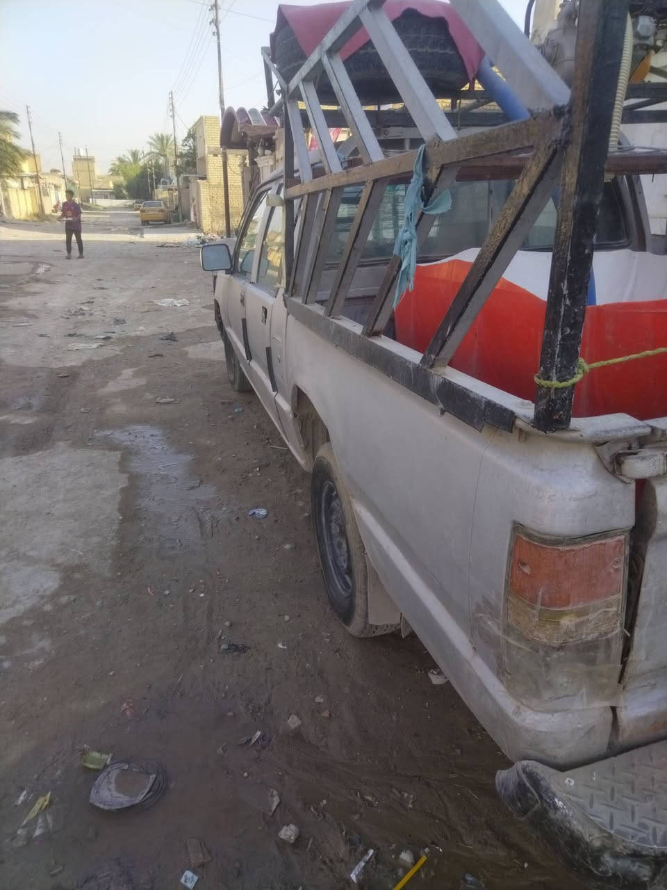 السلام عليكم من رخصه صاحب الكروب سيارة بيكم دبل قمارة مديل 94
رقمها انكليزي قادسية بسمي تحويل مباشر 
#السعر 23
#رقم الهاتف ***********
