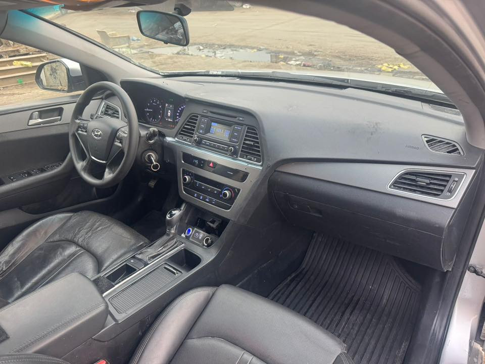 سوناتا 2017 غاز غاز

ادوات ادوات ادوات دخول جديد

كصه جنطه شغل باجات 
مكينه 2400

كشن جلد اسود

حساس خلفي 

تحكم ستيرن

اشاري بل مري 

مري شفط

حداديه فول

تخم تاير كارتون 

السعر 55 بيه مجال حك الجيه
 
متواجد 
 واتس اب ***********

مكان السياره بغداد
