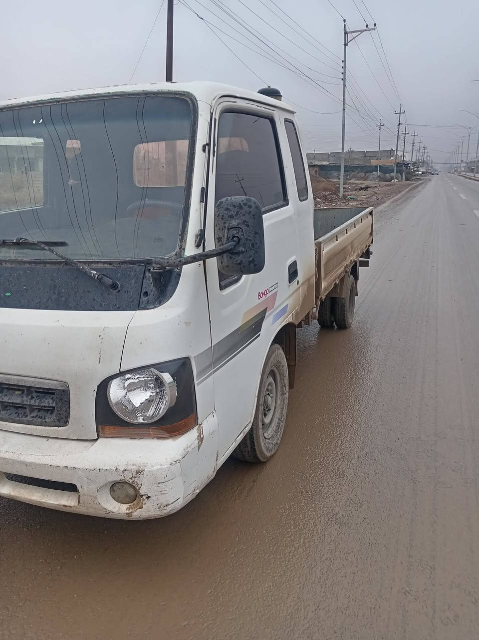 السلام عليكم للبيع كيا مامسجل ام عيون موديل 2002 محرك كير اكسن شرط صدر كهربائياتها جاهزه  الرقم***********
