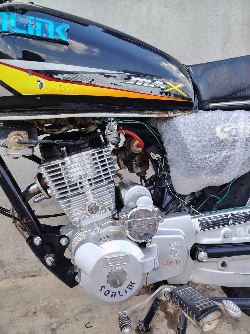 سلام عليكم للبيع موطور ختم سونك الأصلي موديل 2023 محرك مامفتوح شرط لايت زينون شاشة دبلات كله شرط سويجات 3 منفيس بي تاني نفخ مابي نقص برغي كله شرط سعر فقط بي طعكه بل ويل الگدام خفيفه سعر 530 بي مجال قليل جدا مكاني الحويجه داخل ***********
