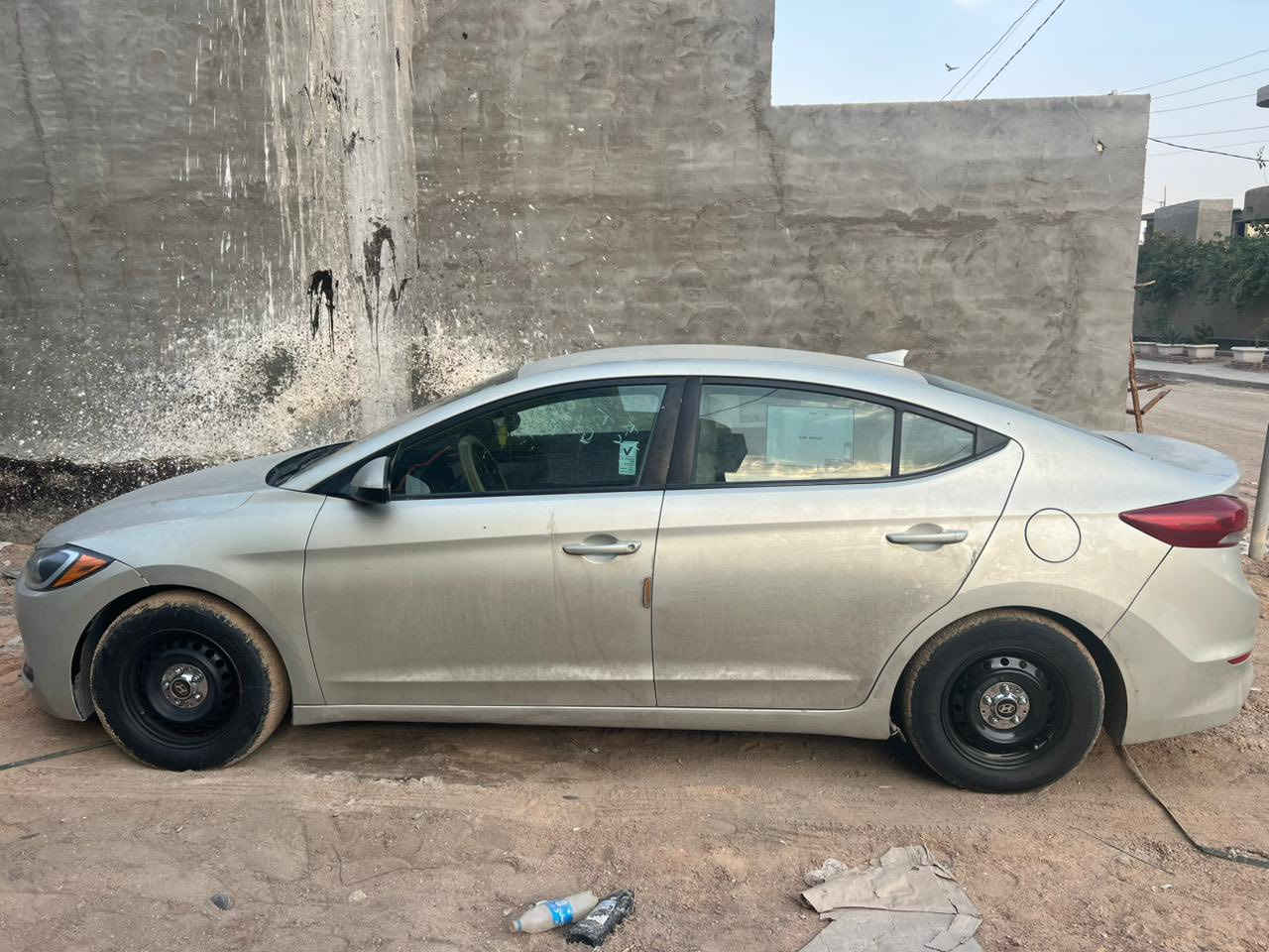 مكلف بالنشر
النترا  موديل  2017 لون ذهبي  محرك 2000دوش حادثه جالملغ أمامي فقط بدون شواصي وارباكات ..رقم السياره بغداد خصوصي.. ماشيه 160
 السعر 130 بيه مجال شي بسيط ***********
