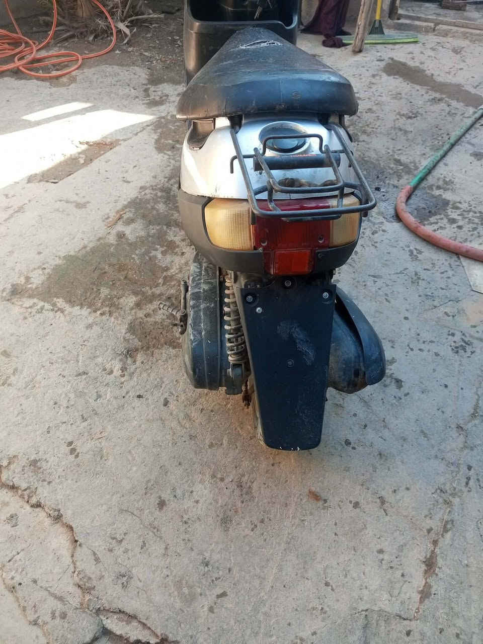 دراجة60 بطة شعلة ومعدل  +هورن  افحص واخذالسعر150وبيهة مجال مكاني كربلاء  الحولي مستشفى الكفيل ***********
