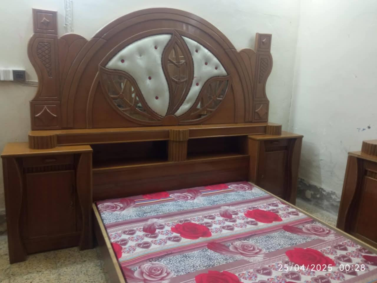 غرفه صاج للبيع طابقين ام السته غرفه نضيفه احلا من الصور بابل محاويل ***********
