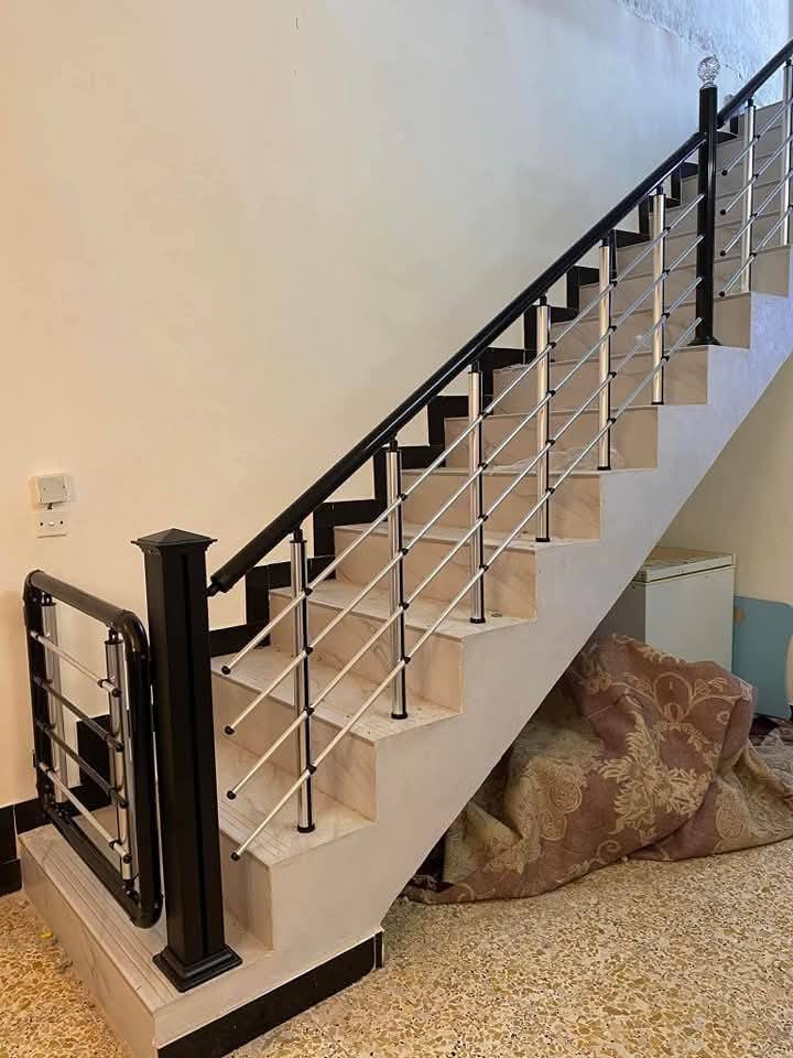 سلام عليكم
نشتغل محجار المنيوم وزجاج بسعر كلش مناسب *********** كركوك, العراق
