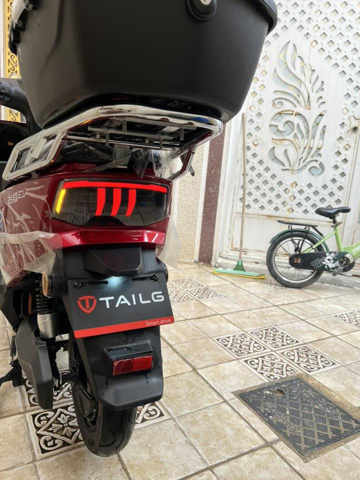 السلام عليكم شباب للبيع دراجة شحن جديدة  السعر 850 الف /***********
