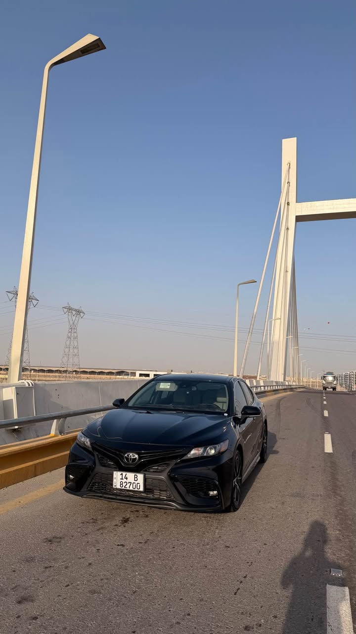 كامري 2024 
اللون اسود شذره 
رادار امامي 
تحديد سرعه 
داخل اسمنتي 
كشن كهرباء 
كامرة خلفيه 
تحديد مسار 
رادار جانبي تقطة عمياء 
بصمة 
وضعيات قيادة 
ايكو ونورمل وسبورت 
وهوااي مواصفات ما ذاكرهن 
السيارة كلش جديدة مدخلها على ايدي 
تقرير غرق للدوسة محدد من المزاد 
واضحه بالصور 
شغاله كفاله كير ومكينة وكهربائيات 
نقص برغي ما بيها 
رقم بصرة باسمي 
السيارة كلش جديدة ومعتني بيها وبلعافية عالياخذها 
بيها بارد bdr شي بسيط بباب السايق 
ورصعة بهلال الجاملغ الخلفي 
225 وبيها مجال 
الشراي يتصل فقط 
*********** Singapore
