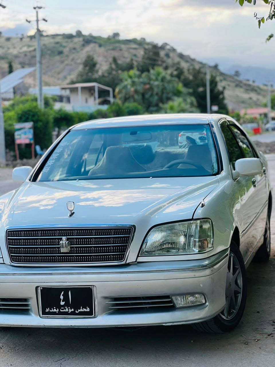بەناوی خودای گەورەو میهرەبان 
مەلیکە موس موس موس 
بێ کۆدە کۆدی بۆ نەکراوە 
مۆدێل 2003
عەقیقی   227km ڕۆشتوە 
هەمو شتێکی بەستراوە برێکی بەستراوە 
مەکینە D4 بچوک ئاڵتونی بازار
ویل نەجمە  چوار تایەی لۆکی لە ژێرە 
یەک پارچەی بۆیاغە لەگەڵ شوێن موسەکانی 
ڕەقەم شانسی و کەڤەر گۆڕاو بەشەرت 
پێشو پشتی کریستاڵ 
گێڕو مەکینە بەشەرت 
توندو تۆڵی بەشەرت
دینار مەسوفی نیە 
شوێنم ڕانیە  قیستو قەرزم نیە 
سعری 47$ یەکتۆز معاملە 
گۆڕینەوە ئەکەم بەشتێک بە دڵم بێ 
ژ.م  *********** رانية, السليمانية
