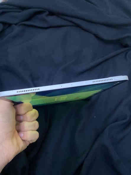 سلام عليكم ايباد 11 برو m2 ذ 256 بي فطور بل كلاس ما مأثر عليه مكاني الشعب وهذا رقمي ***********
