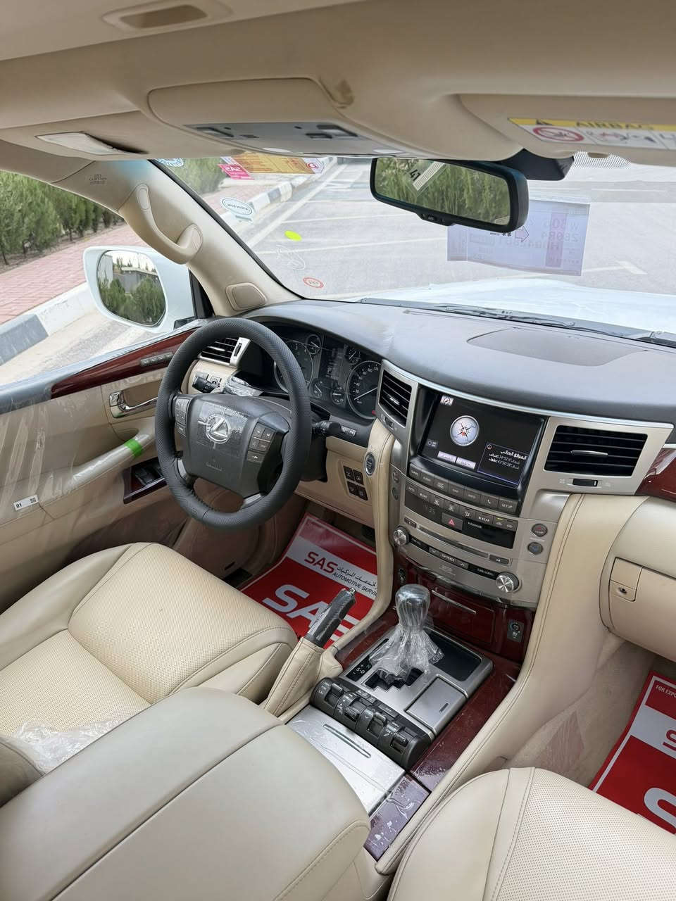 Lexsus _LX570_ 2013 _ 118,000km🪬
اللَّهُمَّ صَلِّ عَلَى مُحَمَّدٍ وَعَلَى آل مُحَمَّدٍ
سياره بدون مراوص رجائن

ليگزيز  موديل . 2013 . (LX570)
سياره مواصفات (بريمي اصلي)
سياره ماشيه (118) الف كيلو
سياره مكفوله كفاله عامه كلشي
بدون صبغ + بدون بارد + بدون حالوب
ماشالله سياره نظافتها حلو بمعنا كليمه

🧩سياره حتا غراضات موجود 
(هيدفونات + عرضيات + كل  موجود
داخل _ بيجي + ماشيه (١١٨) + موصفات بريمي + محرك 8 سلندر + 5700 حجم

🎲مواصفات سياره
بصمه + النزيلاق + شغال + كشن جلد 
كشنات تدفيه + كاميرات + ثلاجه + زينون
باب وراء شفط +نظام ايكو + سبورت +

🪬محرك و گير كل بشرت
ما مفتوح بشرت 
سياره حيل جديد نظيفه كلشي عاي بلادي 
سياره مابيها دينار مصرف 

🧿نظافه ١٠٠٪ كامل سيرفس بدون نقص و بدون مصرف سياره اي نقص مابيها
4 أيطارات جديدة تحتها
تاير وويل بيلادي شريكه
حتا تاير (دنلوپ) أصليه
نفسي

📍نفسي يوم /تحويل وكاله حاظر
مكان / داخل سليمانيه
سعر/397$ ورقه 
م/ ***********📲
